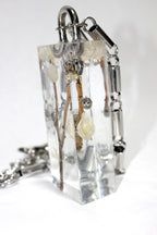 YES NECKLACE (TWIG) LEO GONDO Collaboration