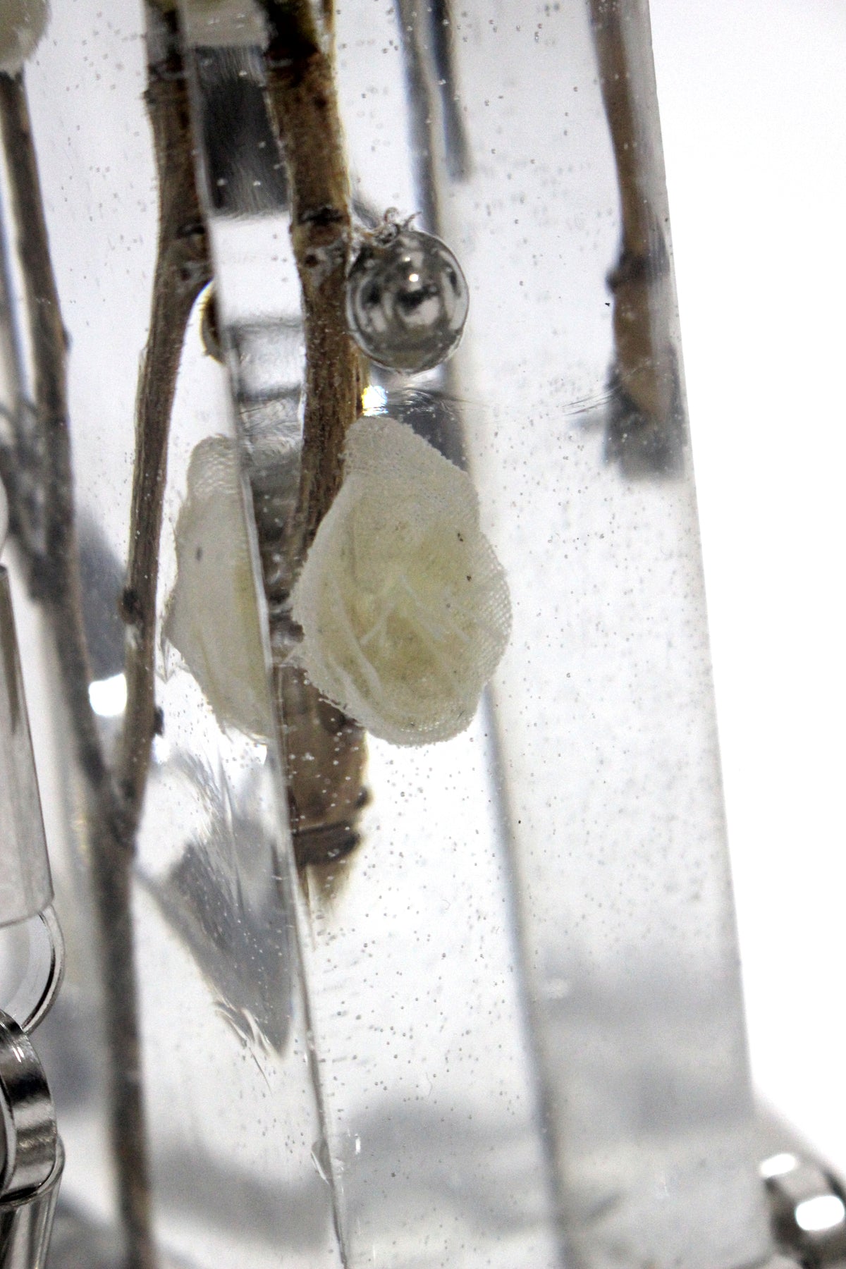 YES NECKLACE (TWIG) LEO GONDO Collaboration