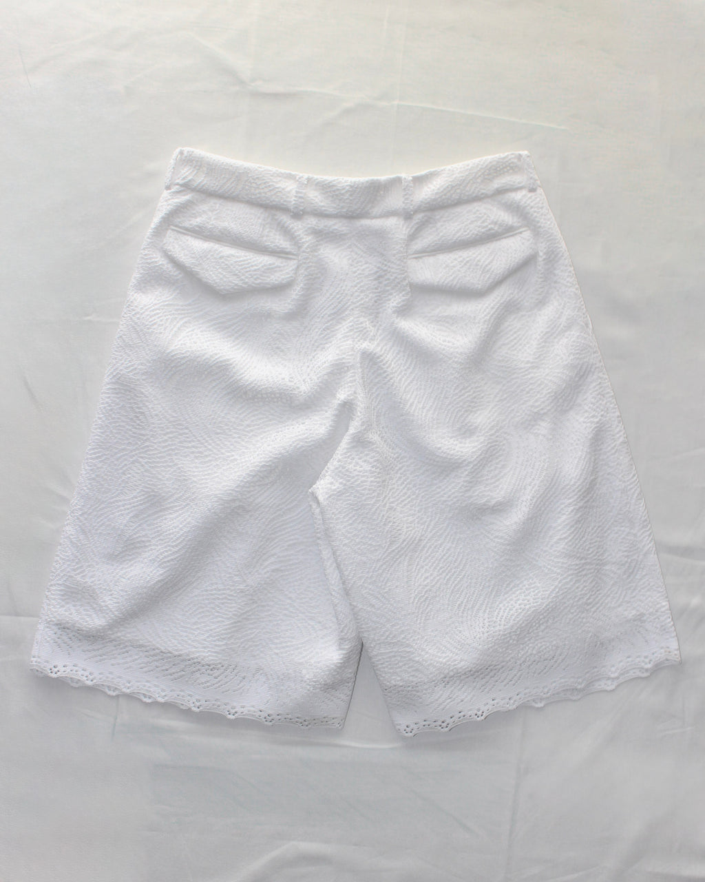 YES LACE TUCK HALF PANTS